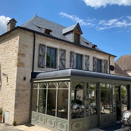 Manoir De Rieuzal Bed & Breakfast Loubressac Bagian luar foto