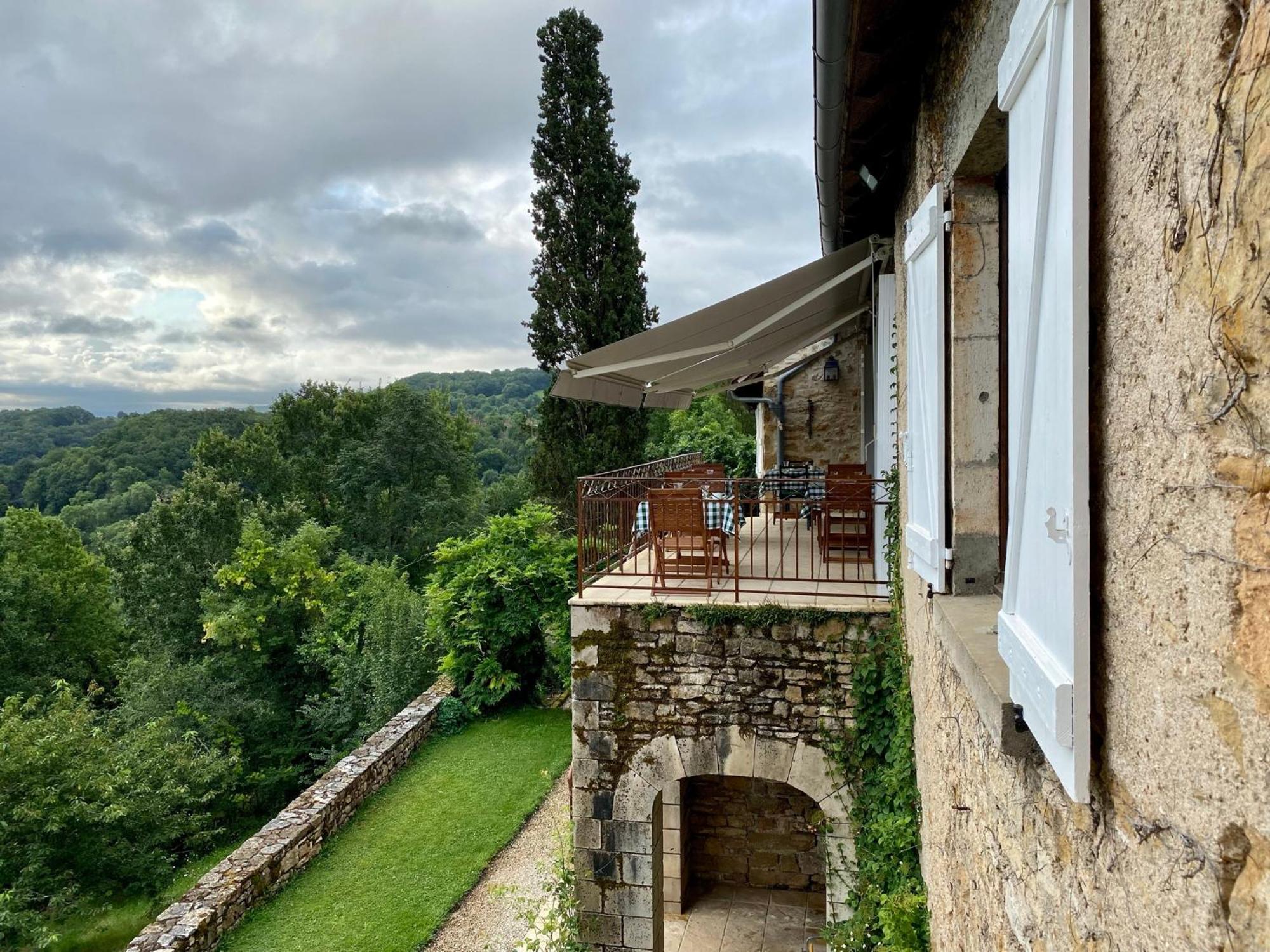 Manoir De Rieuzal Bed & Breakfast Loubressac Bagian luar foto