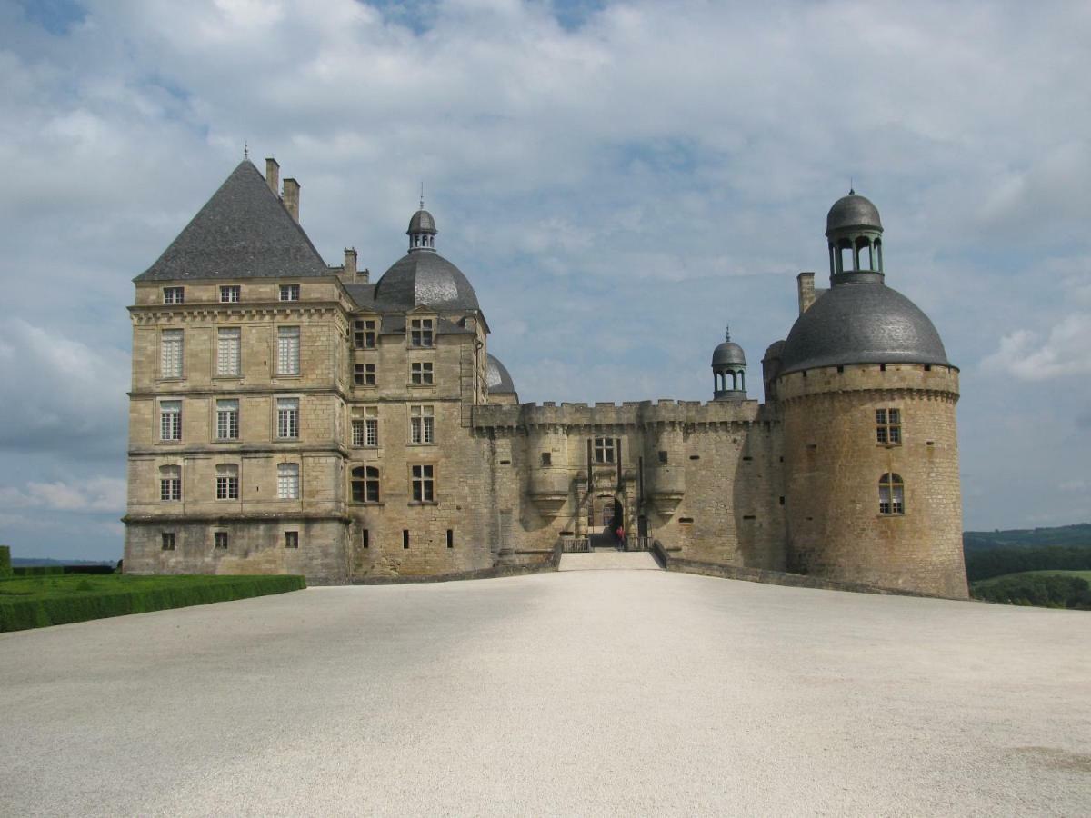 Manoir De Rieuzal Bed & Breakfast Loubressac Bagian luar foto