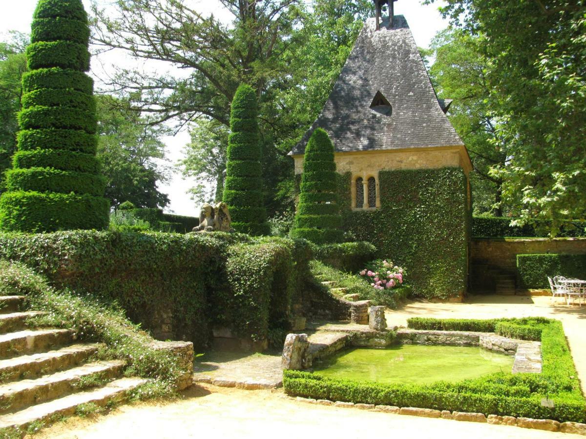Manoir De Rieuzal Bed & Breakfast Loubressac Bagian luar foto